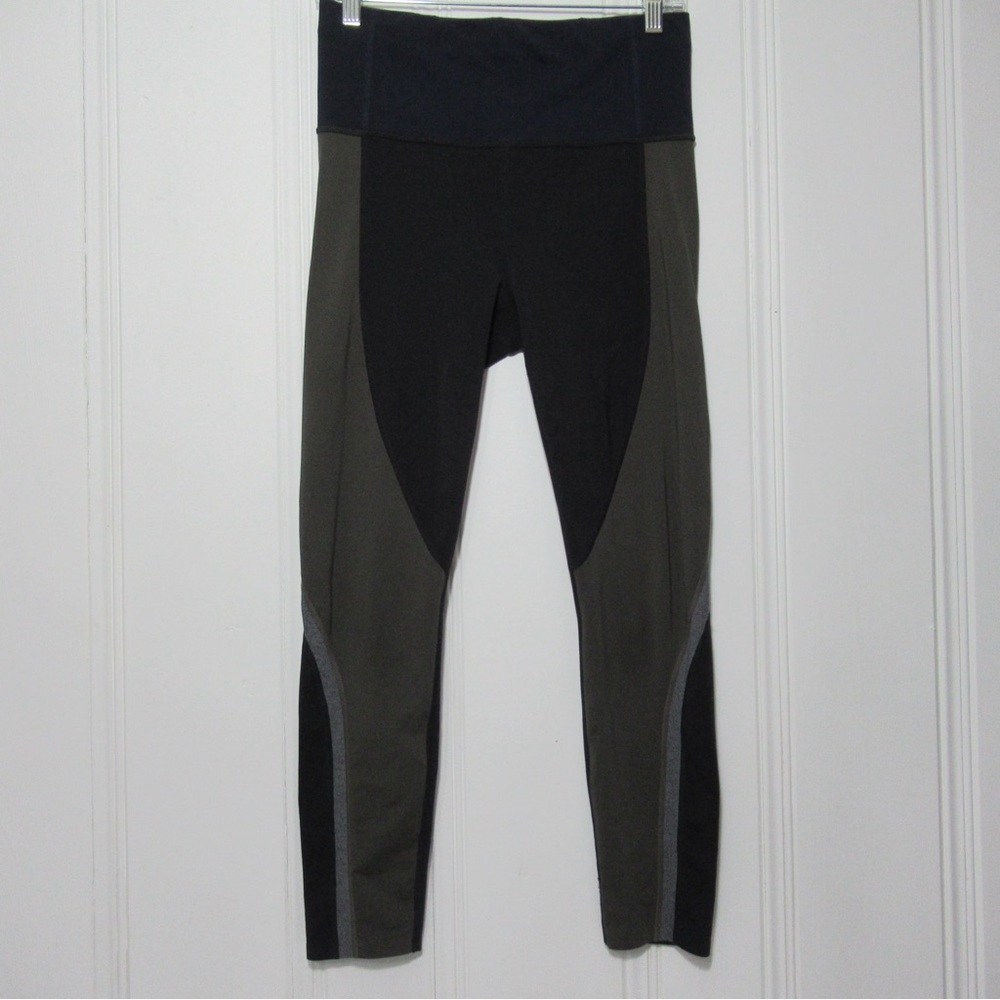 Athleta Spar Colorblock 7/8 Tight Leggings Size Small
